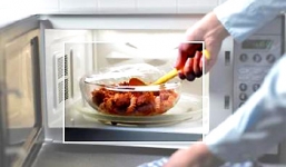 4 đồn đại sai lầm về lò vi sóng